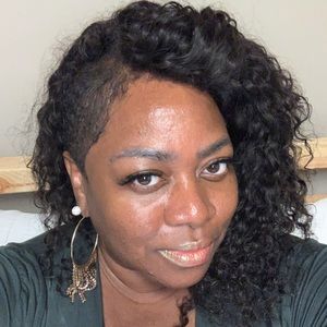 Meet your Posher, Maia